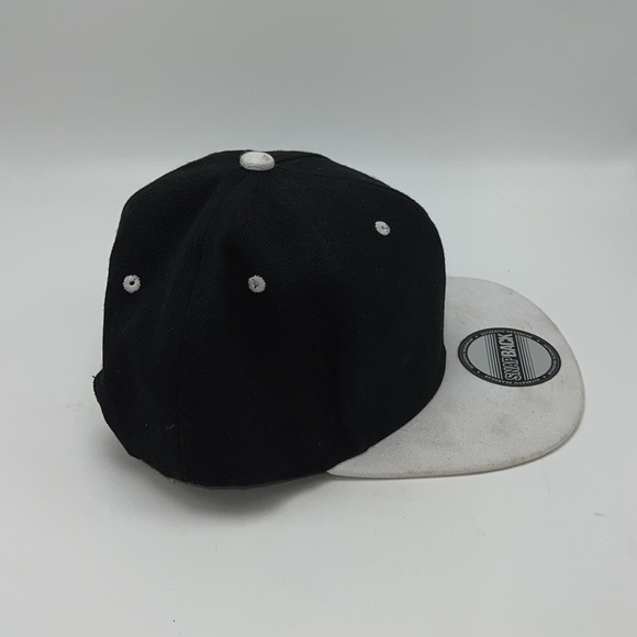 2077 mens snap back hat - Picture 4 of 6